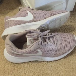 Women’s Nike Tanjuns